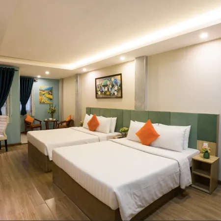 Sunrise Central Hotel Отели рядом с достопримечательностью «Центральная Мечеть Сайгона»