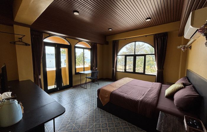 Phoenix Room