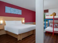 Ibis Bangkok Riverside Các khách sạn gần Bến tàu Si Phraya