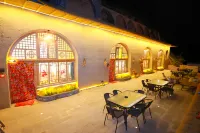 Old Yan'an Cave Dwelling Hotel