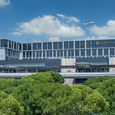 Traders Hongqiao Airport, Shanghai (By Shangri-La) Hotels near مطار هونغتشياو الدولي، الصالة 2