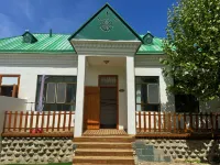 Estudiantes Tecos's Inn - Nouto- ja jättöpalvelut