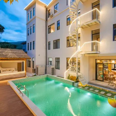 Anji Changtan's Courtyard · Warm Soup Pool Meishu (Longwang Mountain Canyon Rafting Shop)