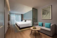 Country Inn & Suites Country Inn & Suites  Wuhan Living Room-  Polar Ocean Park Hotels in Hankou Railway Station/Fanhai CBD/Garden Expo Park