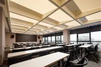 Yunduo Mei Hotel (Gannan University of Science and Technology The Mixc) - parking