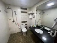 Lixian Qindu Hotel
