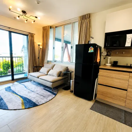 Central Comfy Airy