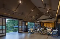Floral Hotel·Mingye Qiulu Holiday Hotel (North Gate Transfer Center, Lushan Scenic Area) - بار