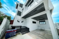 GAO Lighthouse Phala Beachfront - Homestays