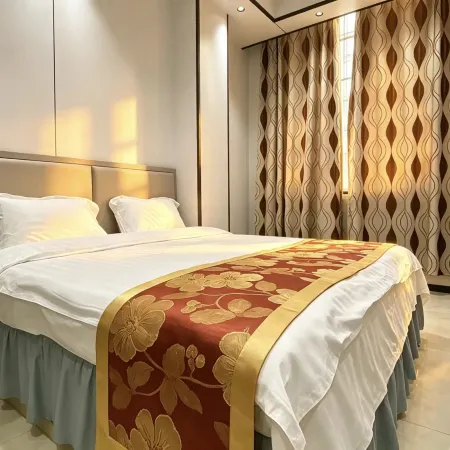 Heyue Hotel