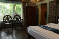 Thimura Resort - 2-Star