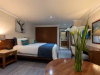 Suites Obelisk Hotels near Moliere Theatre