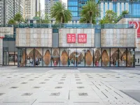 Landmark 81 Sky Suites-WW Hotels near كوان بِن تان