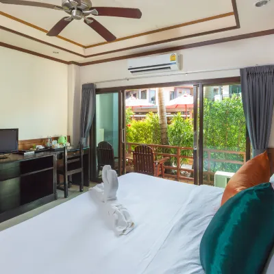 Sunrise Phangan Resort Full Moon Party (Building) 鄰近哈林碼頭的酒店