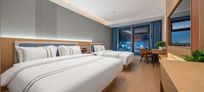 Lanbo Hotel (Urumqi Railway Station North Square) Hoteles en Urumchi