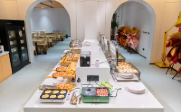 Chenxi Hotel (Qiyi Road Fat Donglai Times Square)