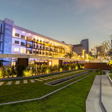 Munich Hotel Отели рядом с достопримечательностью «Храм Ват Леу»