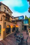 Qingcheng Xiangjing Holiday hot spring Homestay Hotel in zona Sichuan Technology and Business College (Juqing Road)