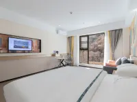 Urban Convenience Hotel (Li County Bipenggou Scenic Area Li Xiaolu Branch) โรงแรมในหลี่เซียน