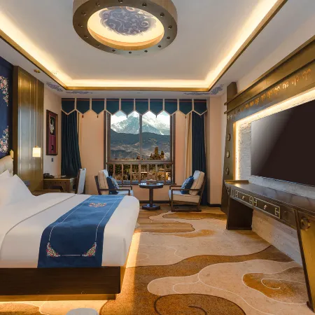 Maoxian Ancient Qiangcheng Yihuatang Hotel