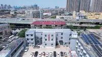 Shell Hotel (Jinan Daming Lake Scenic North Park Ginza Mall) Отели в г. Цзинань
