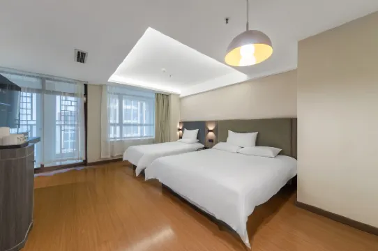 Licheng Hotel (Leshan Jiaxing Road Food Street)