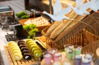 邯鄲東駅ホーム 2 スイーツ バイ ヒルトンホテル - 朝食