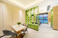 Sunshine Romantic Hotel