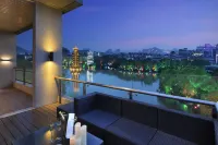 Lijiang Boyin Hotel (Guilin Two Rivers and Four Lakes Xiangshan Scenic Area) Hotels near Zizhou Island