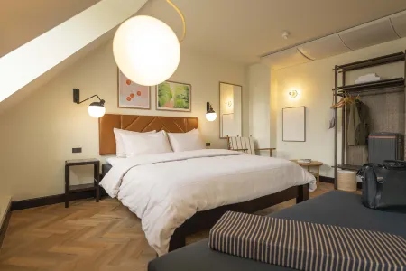 Hotel Mayfair Отели рядом с достопримечательностью «Carlsberg»