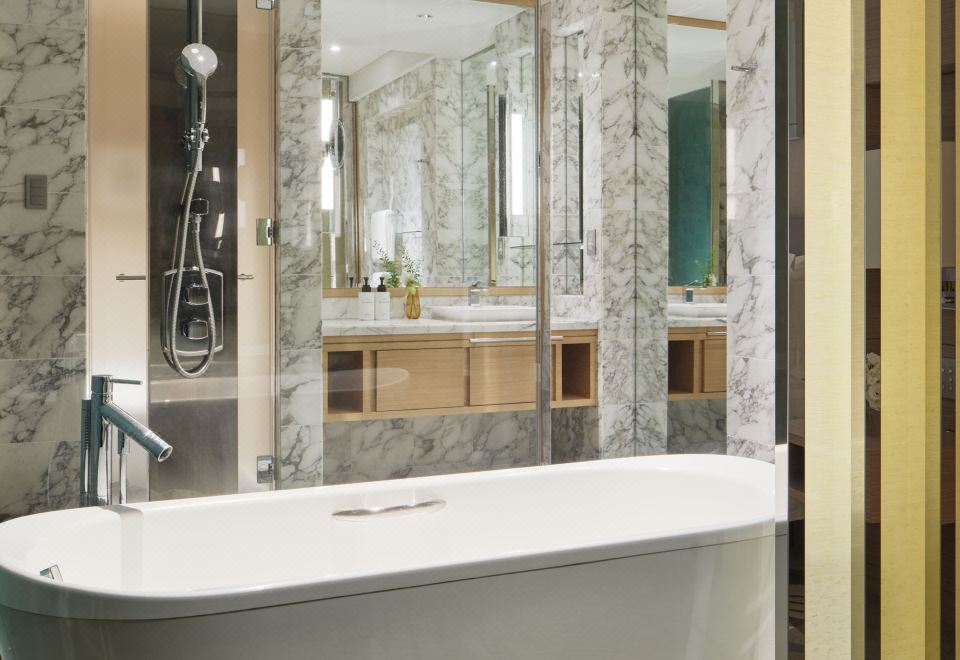 나카노시마 이스트