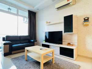 The Senai Garden Apartment Near Senai Airport&Jpo