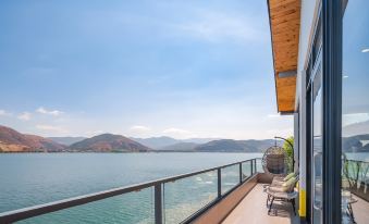 Isle Haven Seaview Designer Retreat (Dali Erhai Branch)