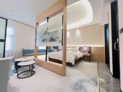 Parker Business Hote Hotels near Adorable Pet Enchanted