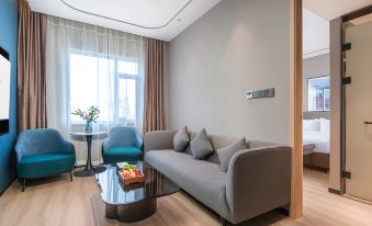 Country lnn & Suites by Radisson,Shanghai Hongkou Football Stadium and Chifeng Road Station