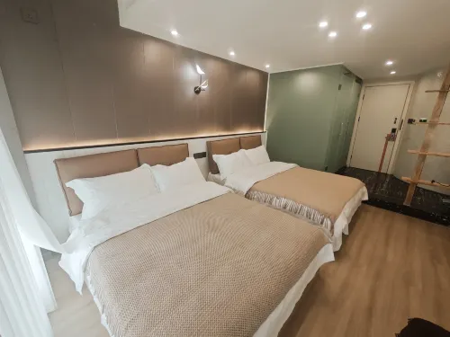Chongqing Nantianhu Lanshan Yue Homestay