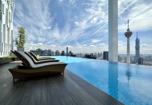 더 플래티넘 2 쿠알라룸푸르 바이 홀마