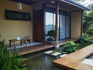 Dujiangyan wasted time homestay