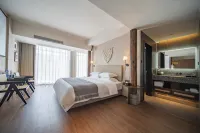 Xunyou · Hidden Luxury Homestay (Dongjianghu Scenic Area Store) - balcony