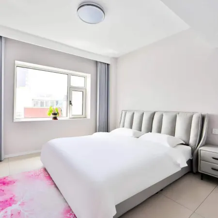 City Heart Pearl Light Luxury Homestay (Yanji Yanbian University Department Store)
