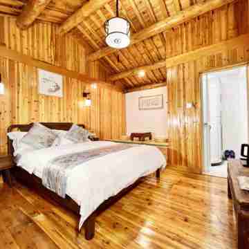 Jingmo Guesthouse Rooms