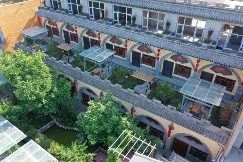 Xi 'an terracotta warriors village cave courtyard home stay
