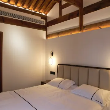 One read and one clean homestay