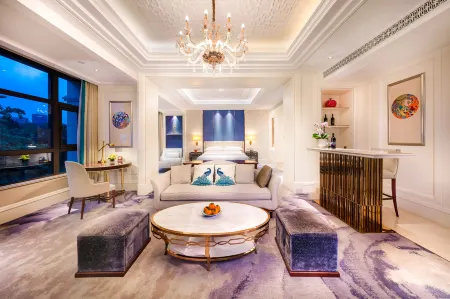 Seri Hotel Tonglu Отели рядом с достопримечательностью «Yuantong Temple»