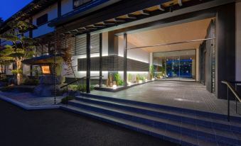 Yukai Resort Premium Koshinoyu - Housity