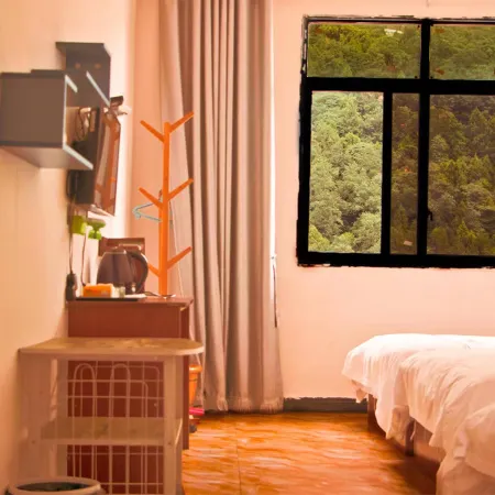 Zega Relatives Hotel