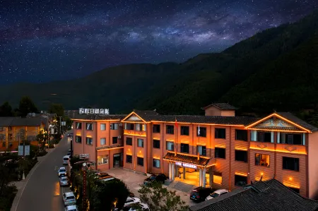 Lugu Lake Qingchen Holiday Hotel