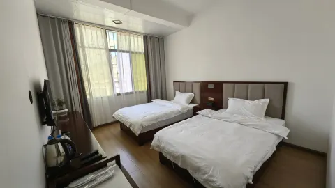 Yingxiang Hotel in Фуминь