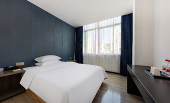 Kuanyi Hotel (Zhanjiang Fisherman's Wharf)