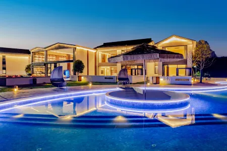 Huangshan Anxiang Jutiangu Homestay Отели рядом с достопримечательностью «Fenglehu Scenic Area»